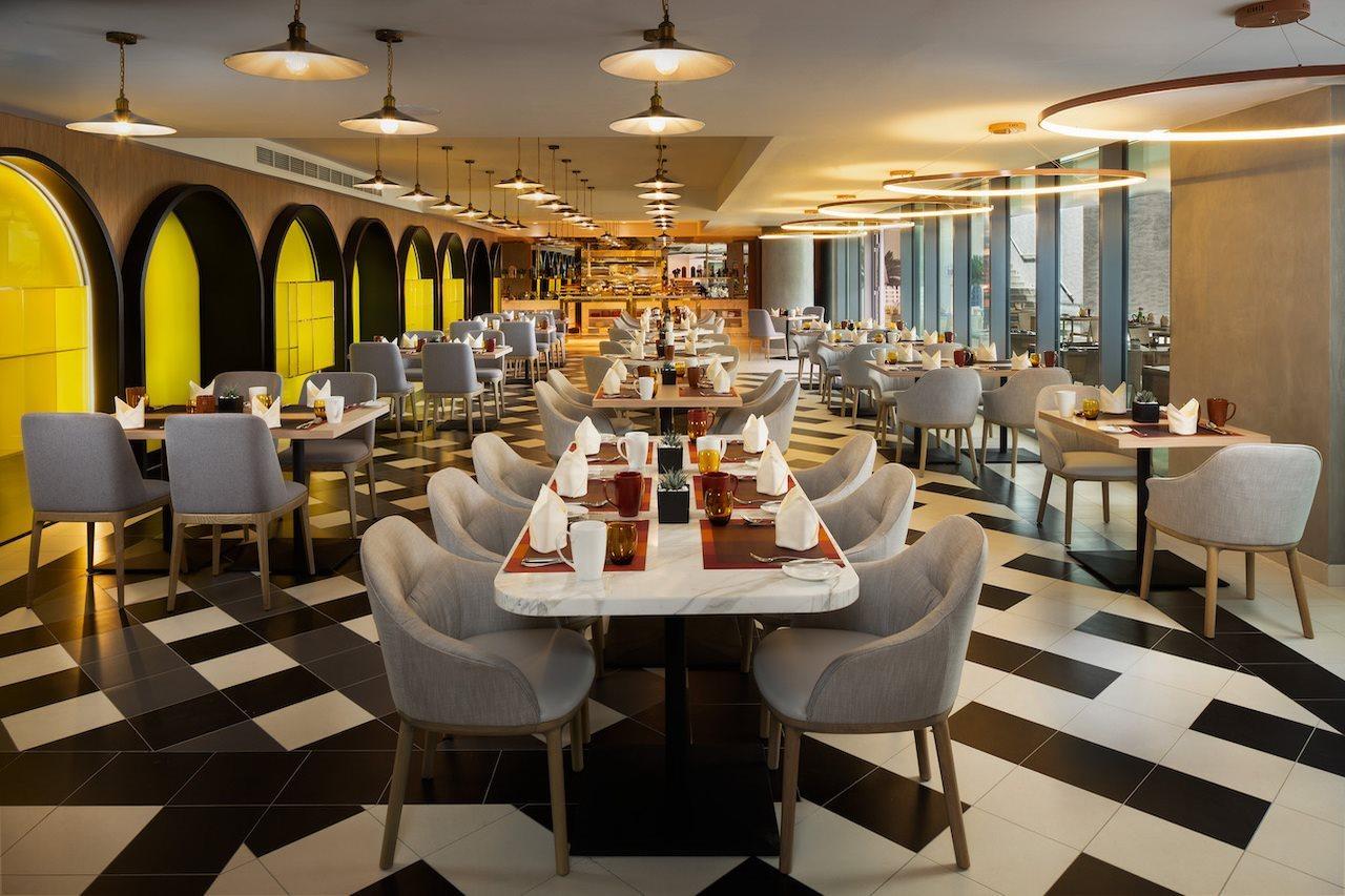 Aparthotel Millennium Atria Business Bay Dubaj Exteriér fotografie The restaurant