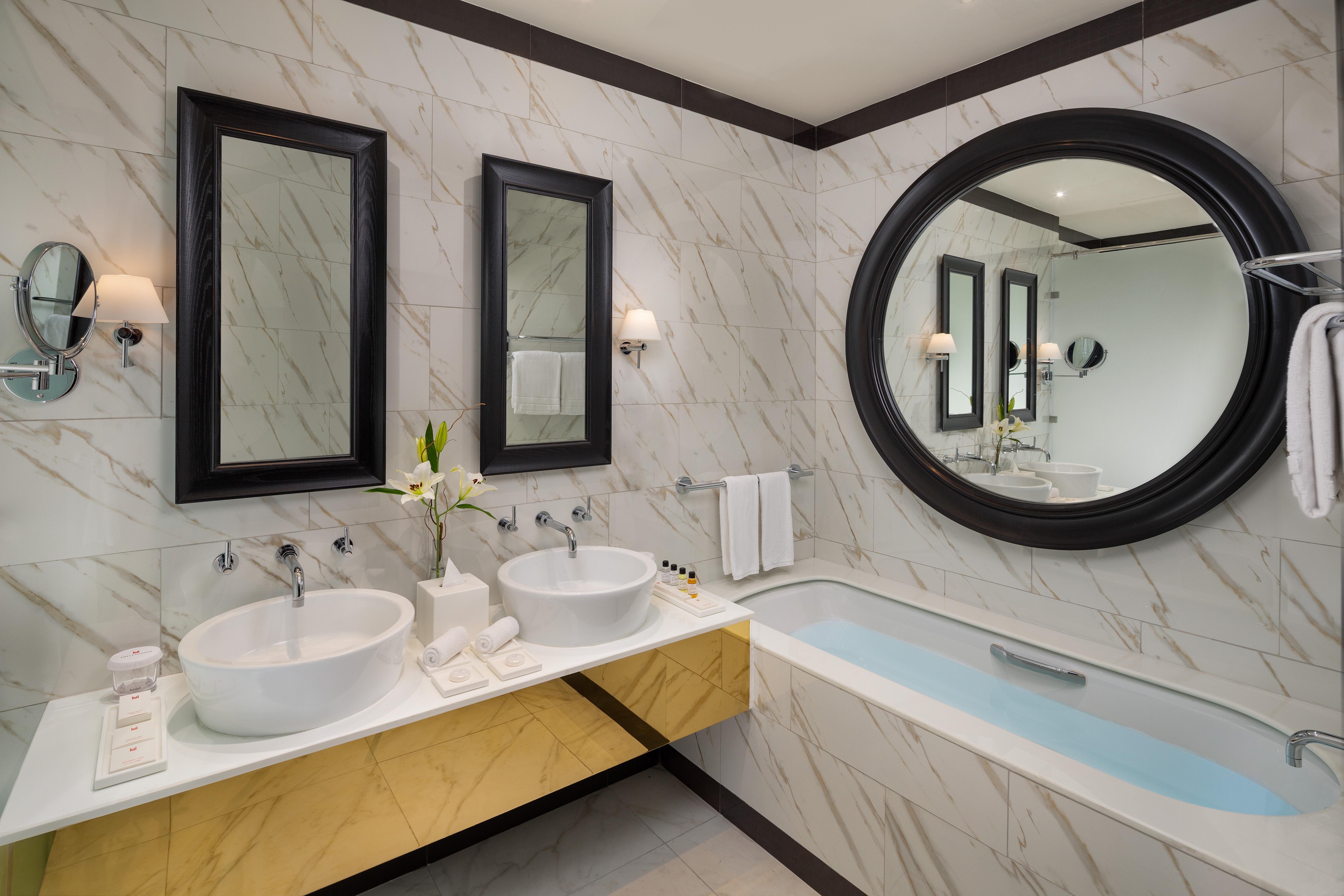 Aparthotel Millennium Atria Business Bay Dubaj Exteriér fotografie Bathroom